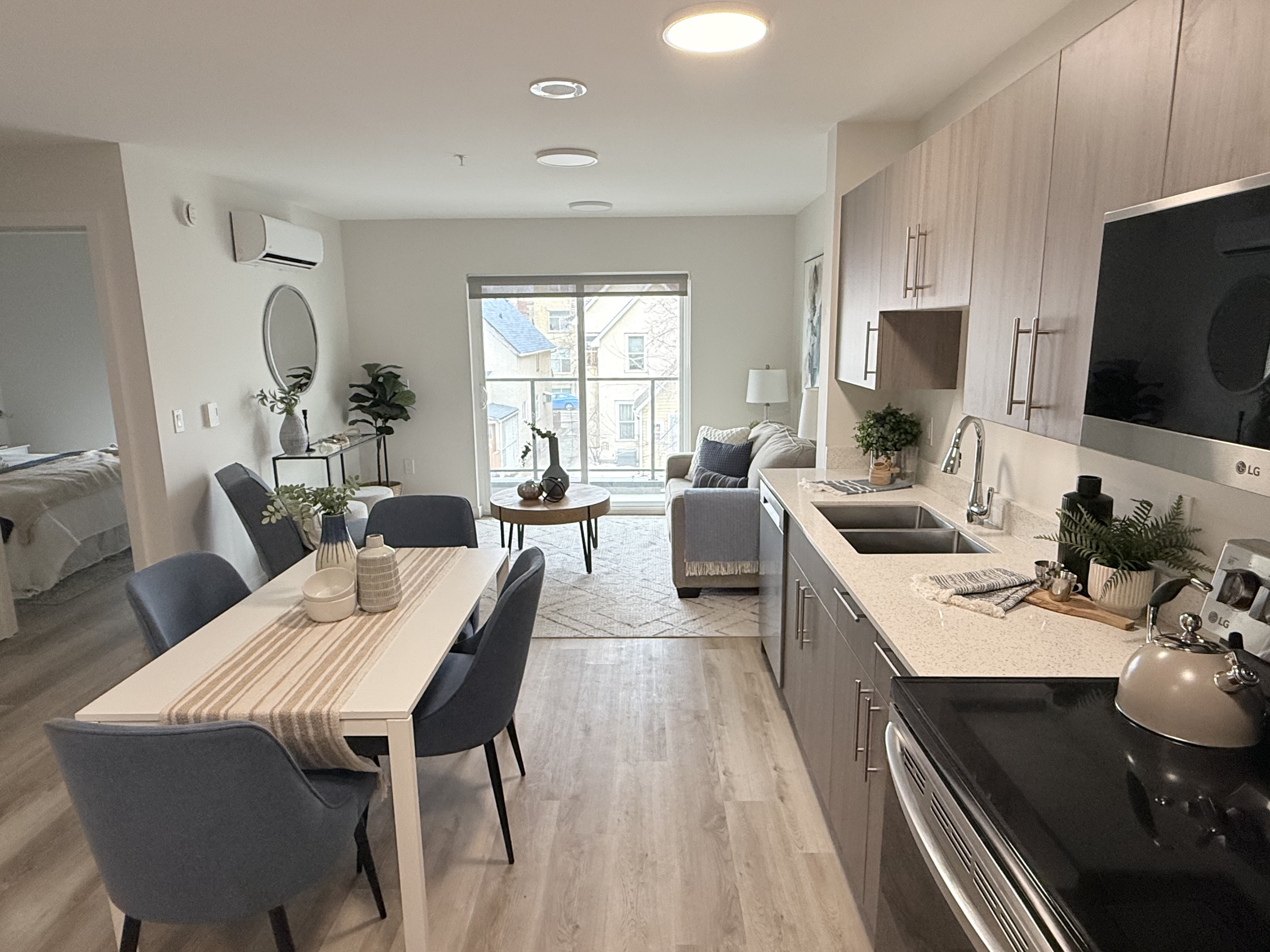 55 Harriet Street - 100